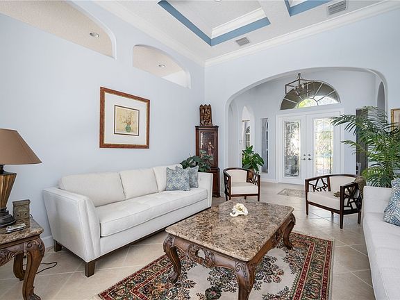 3rd image of 8255 Meredith Pl