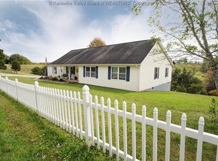 4274 Steele Ridge Rd, Red House, WV 25168