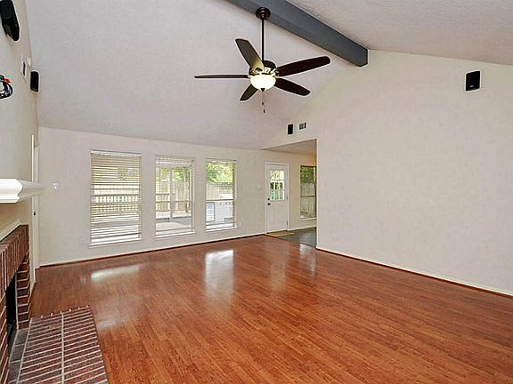 5th image of 18731 Appletree Hill Ln