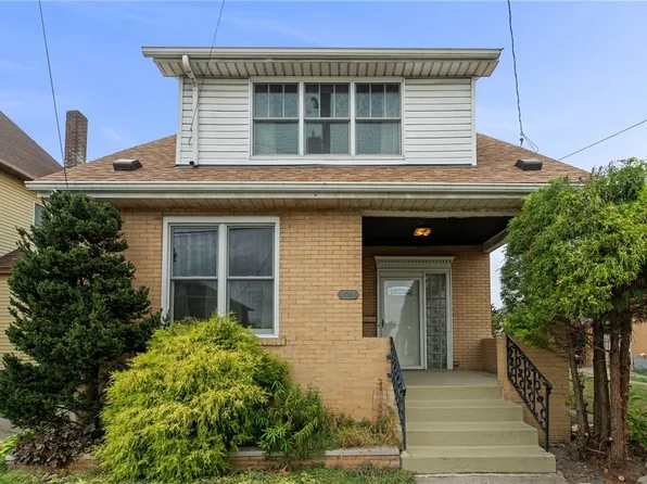 1014 Montana Ave, Natrona Heights, PA 15065