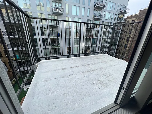 Rented by Compass | media 24