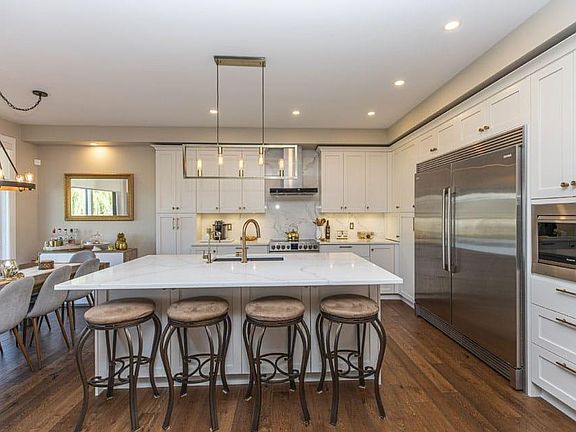 3rd image of 6488 Prince Of Wales Dr