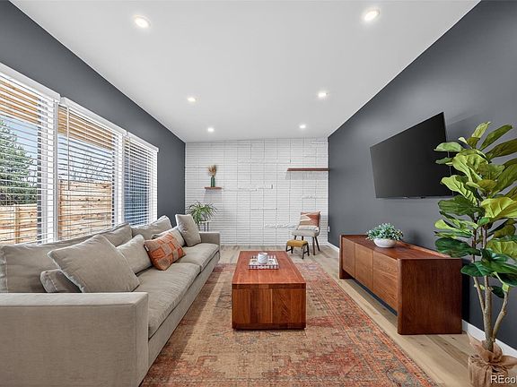 3rd image of 4300 N Ingalls Street