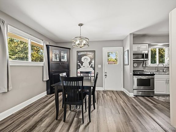 5th image of 1612 Forrest Blvd