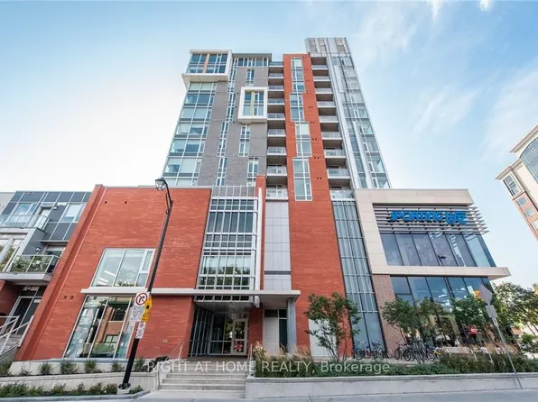 118 Holmwood Ave #806, Ottawa, ON K1S 5J5