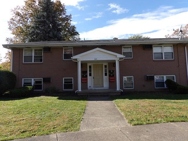 1st image of 970 Patricia Dr APT 1