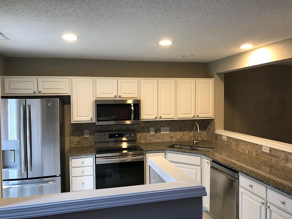1st image of 8644 Robinson Forest Dr