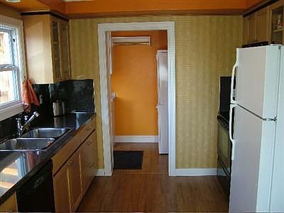 4th image of 6305 S Thompson Ave
