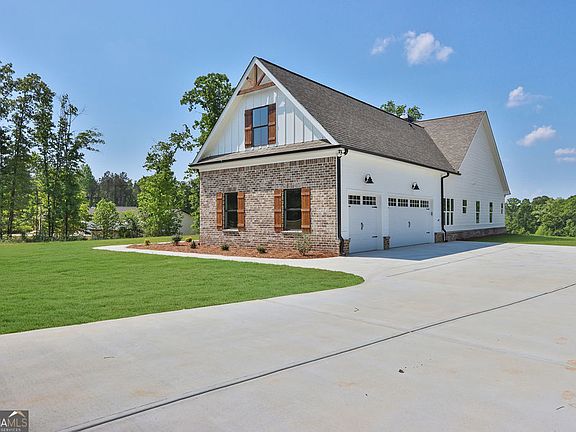 3rd image of 720 Youth Jersey Rd