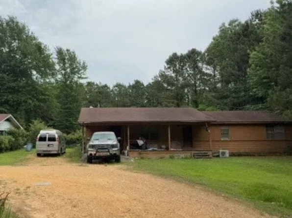 135 Ouachita Rd #400, Camden, AR 71701
