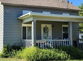 817 Elm St, Delavan, IL 61734