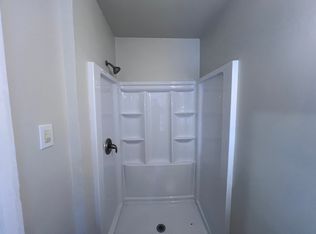 427 4th St #1, Shenandoah, VA 22849