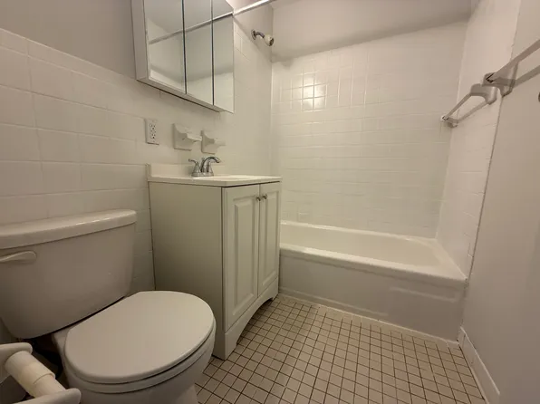 148 Parkside Avenue image 5 of 6