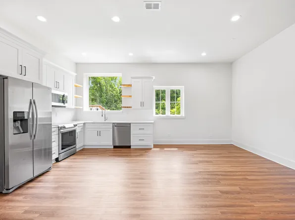 2540 Penninger Cir, Charlotte, NC 28262