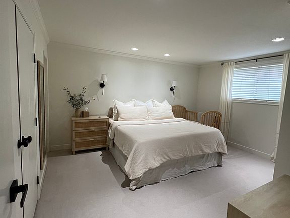 4th image of 1180 S Foothill Dr APT 712