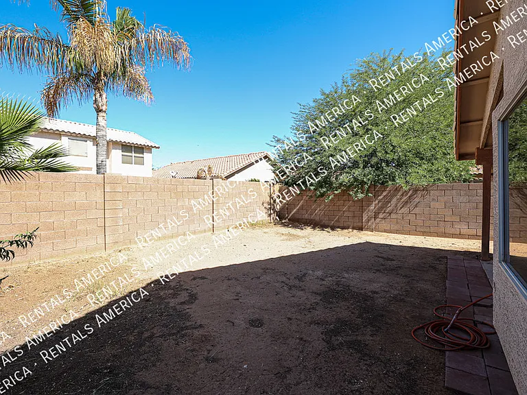 3930 E Harvard Ave — Photo 32