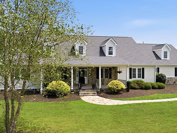 2nd image of 820 Wilson Jones Rd