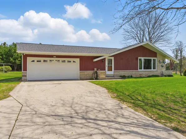 3615 South 26th STREET, Manitowoc, WI 54220