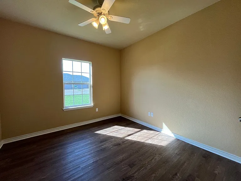 3040 Beauford St — Photo 16