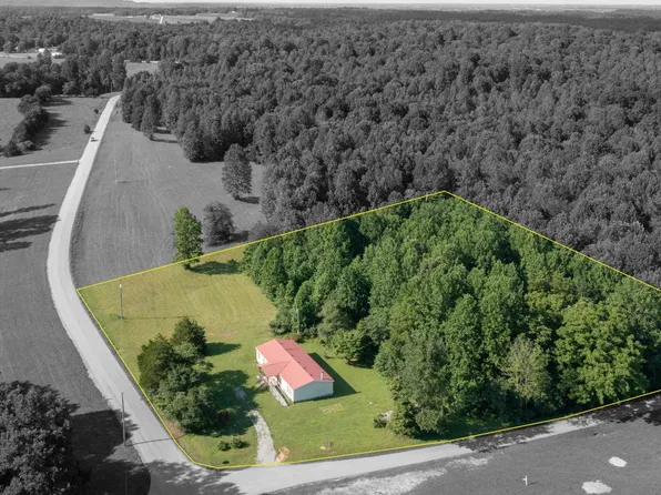 11300 Saloma Rd, Campbellsville, KY 42718