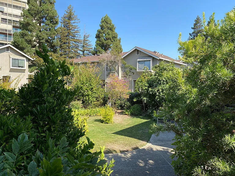 837 Cowper St #M — Photo 45