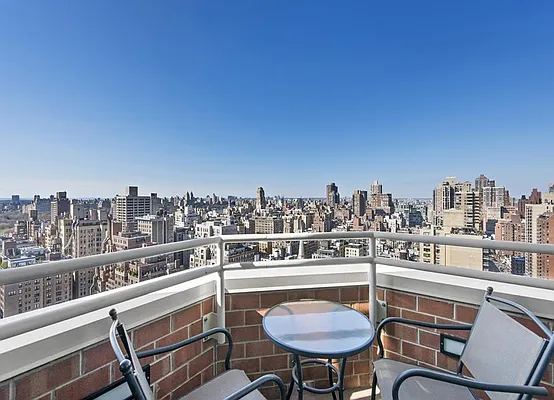 Rented by Warburg | media 38