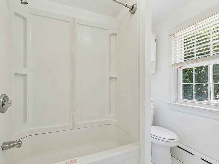 340 N Penn St — Photo 13
