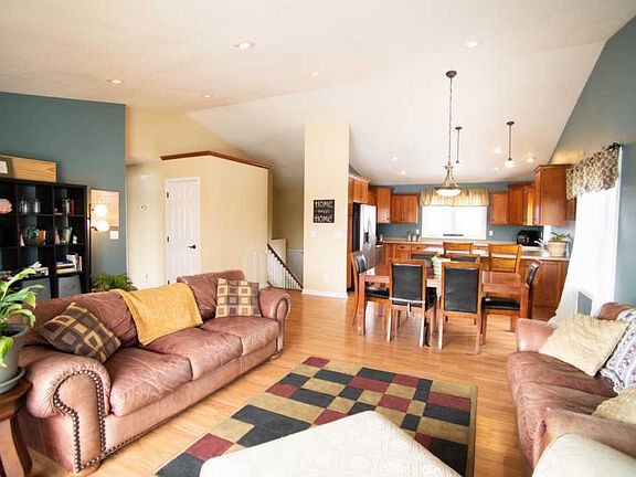 2nd image of 2441 Timberwood Ln NE
