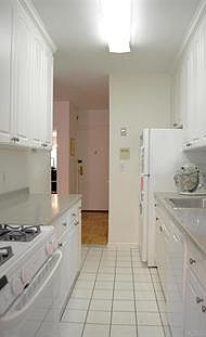 5th image of 3850 Hudson Manor Ter APT 2CE
