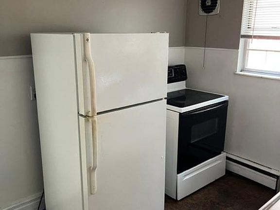 5th image of 4790 Clevesdale Dr APT 1