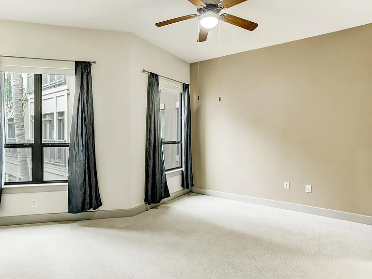 1901 Post Oak Blvd #2602 — Photo 28