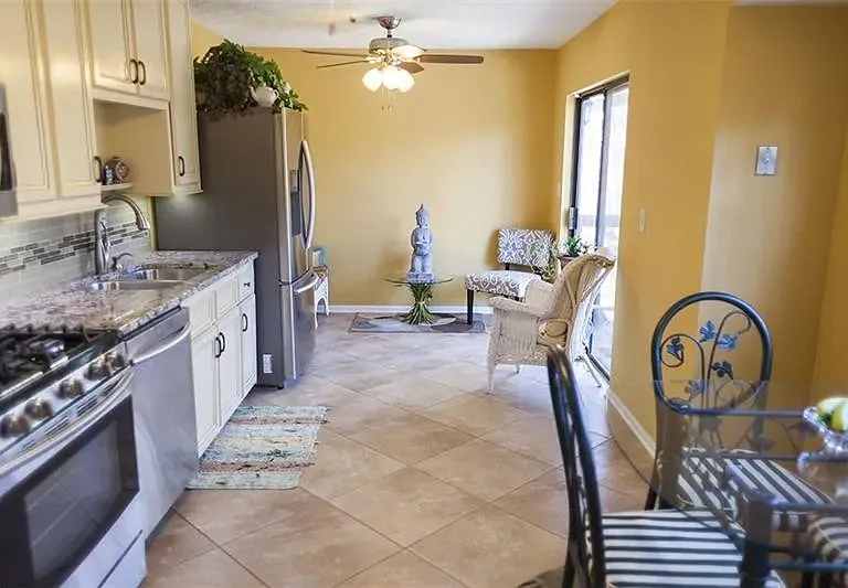 Ember Cir — Photo 6