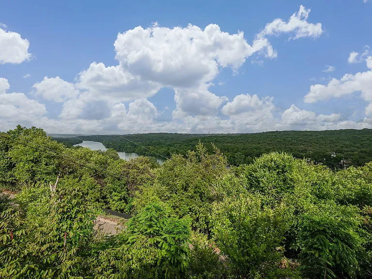 1604 Cliffwood Dr — Photo 34