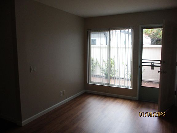 3rd image of 1319 Hornblend St APT 3