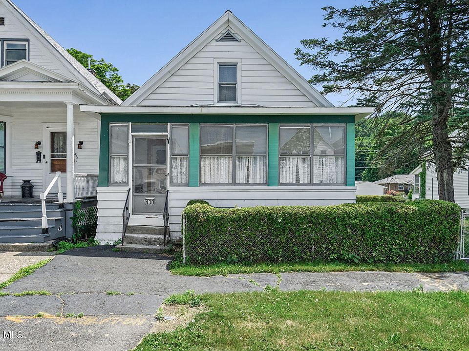 1st image of 430 8th Avenue