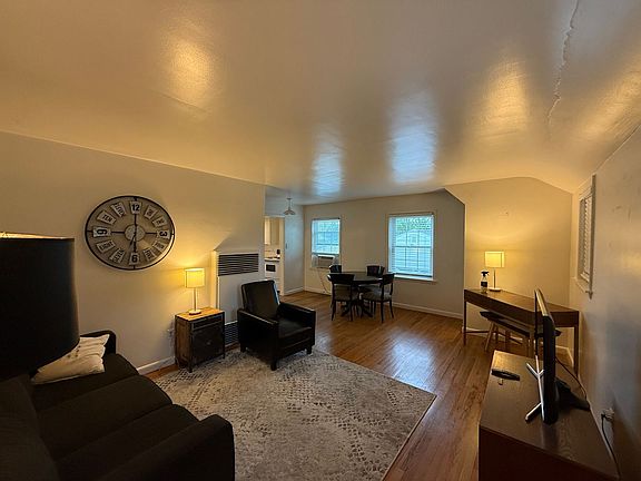 2nd image of 1718 Avenue I APT 4
