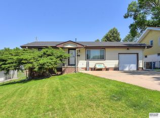 7211 S 41st Ter, Bellevue, NE 68147