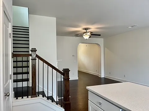 123 Auburn Run Ln — Photo 6