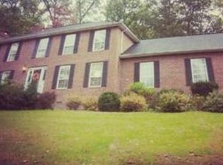 312 Poplar Estates Dr, Scott Depot, WV 25560