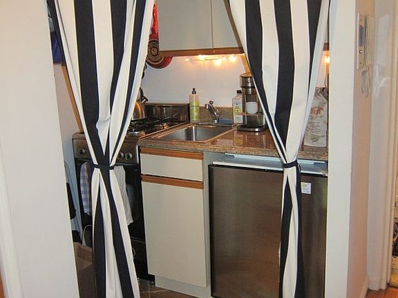 4th image of 538 E 85th St APT 3A