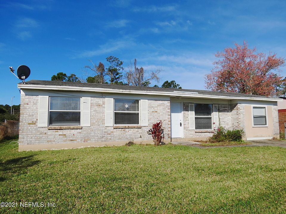 1st image of 2084 Kusaie Dr