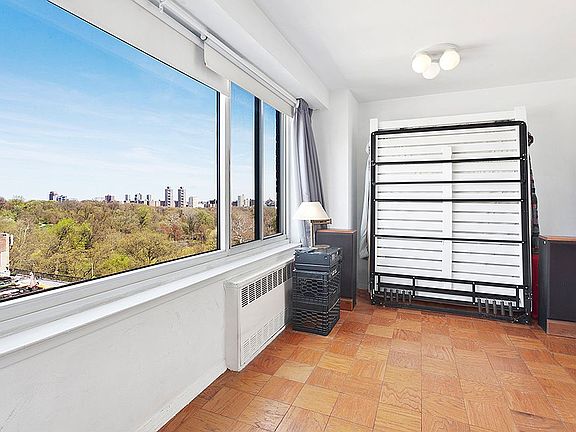 3rd image of 400 Central Park W APT 11T