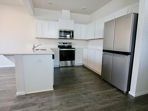 5th image of 2676 NE 117th Pl