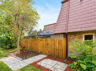 7536 Courtyard Run E, Boca Raton, FL 33433