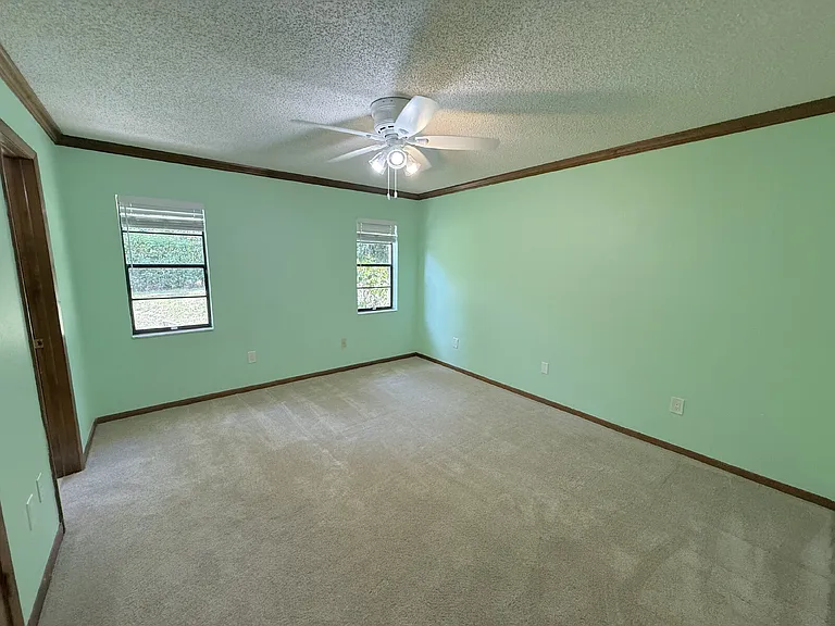 6203 Emerson Dr — Photo 4
