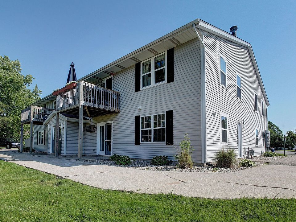 1st image of 319 Oxford Ct #4
