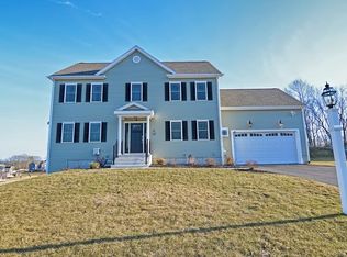 20 Glenside Dr, Blackstone, MA 01504
