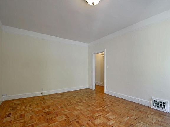 4th image of 4170 17th St APT 202