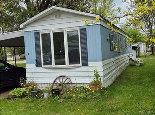 18 Quarry Hill Est, Akron, NY 14001