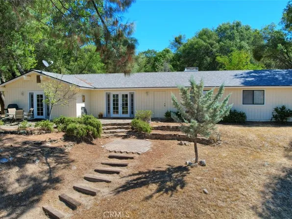 39406 John West Rd, Oakhurst, CA 93644